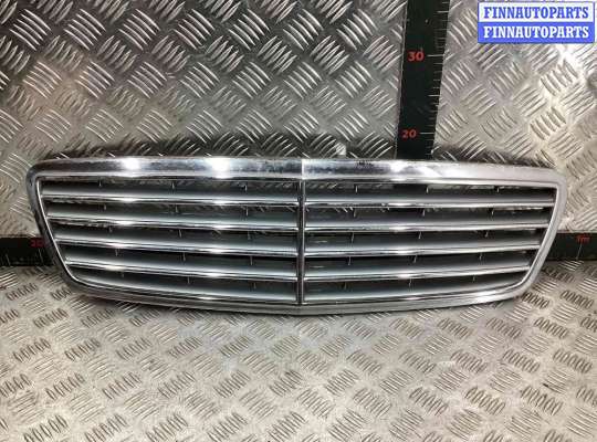 купить Решетка радиатора на Mercedes C C (W203) 2000-2004