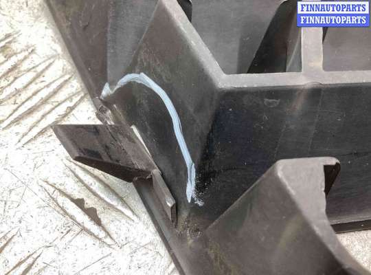 купить Решетка радиатора на Renault Scenic Scenic II (JM) 2003-2006