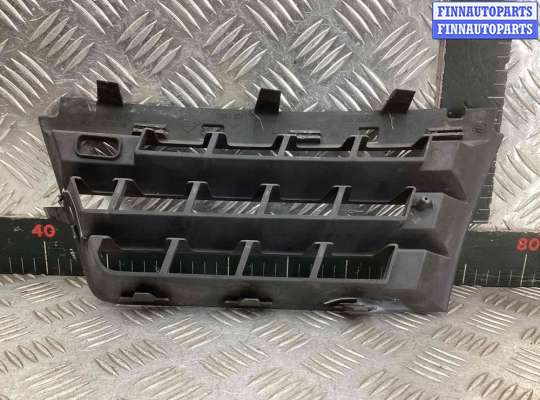 купить Решетка радиатора на Renault Scenic Scenic II (JM) 2003-2006