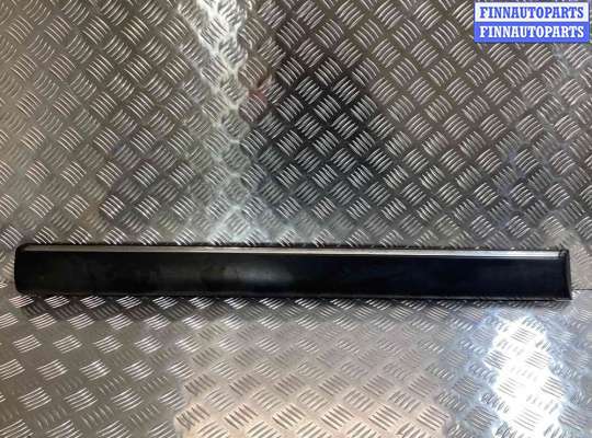 купить Молдинг двери передней правой на Audi 100 100 C3 1982-1991