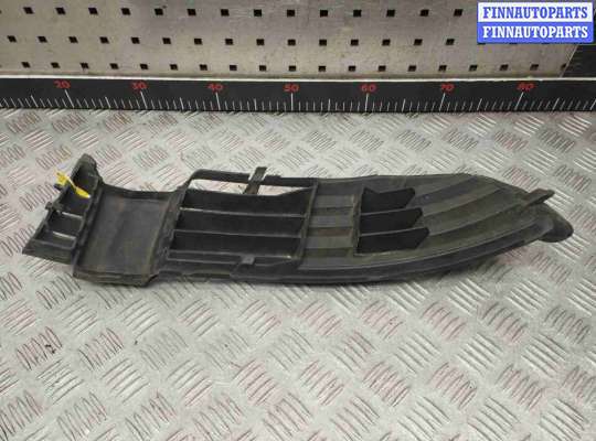купить Заглушка (решетка) в бампер передний на Volkswagen Passat Passat B5+ (3B) 2000-2005 рестайлинг
