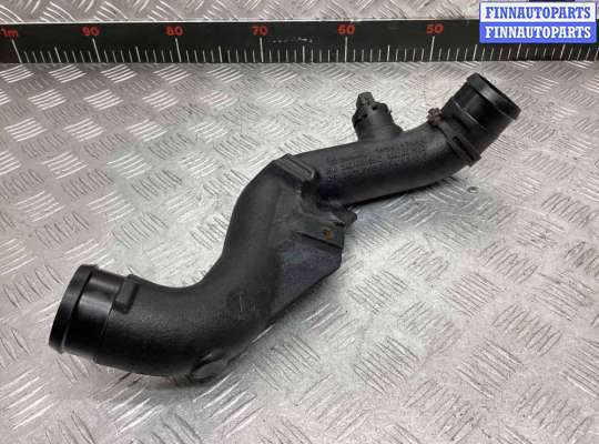 купить Патрубок интеркулера на Volkswagen Passat Passat B4 (3A) 1993-1997