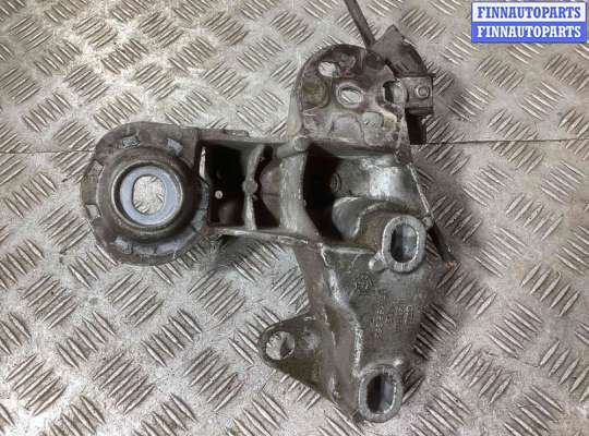 купить Кронштейн стабилизатора на Volkswagen Passat Passat B5+ (3B) 2000-2005 рестайлинг