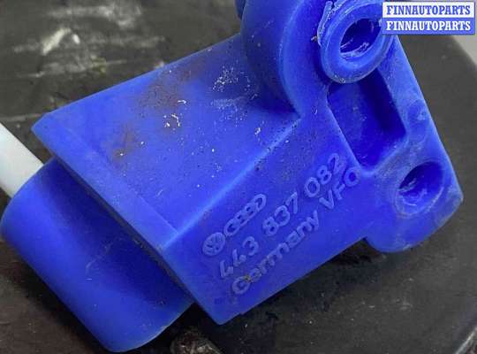 Трос двери на Audi 100 (44Q, C3)