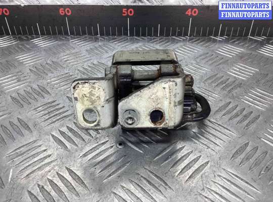 купить Петля двери передней правой на Volkswagen Golf Golf V (1K) 2004-2009