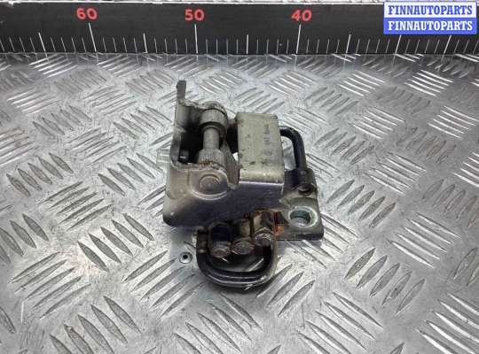 купить Петля двери передней правой на Volkswagen Golf Golf V (1K) 2004-2009