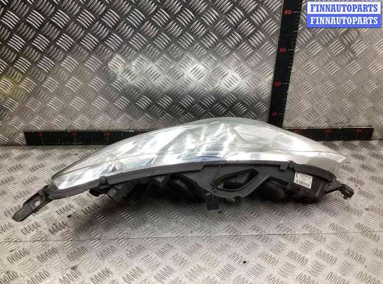 Фара передняя на Peugeot 407