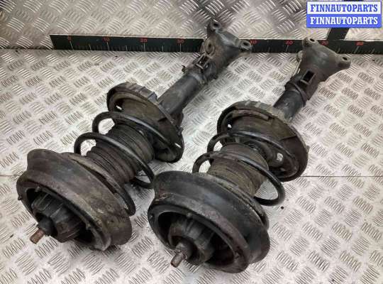 Стойка передняя левая MB1459937 на Mercedes C C (W203) 2000-2004