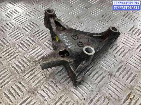 Кронштейн ДВС (лапа) на Nissan Primera (P11)