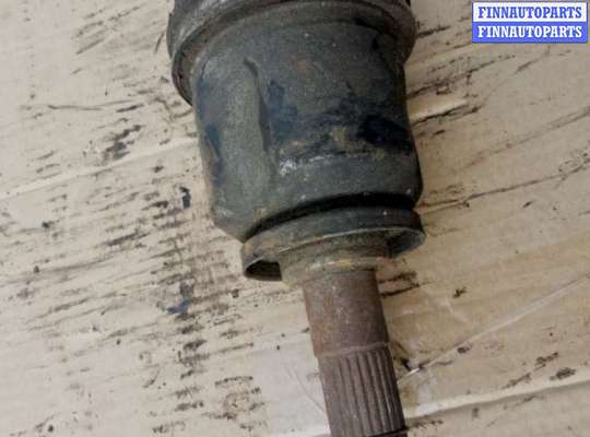 купить Полуось передняя правая (приводной вал, ШРУС) на Volvo V40 V40 I (VW) 1995-2000