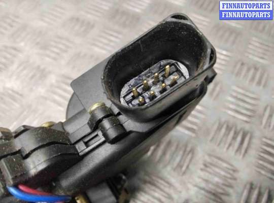 купить Замок двери передней левой на Volkswagen Passat Passat B5+ (3B) 2000-2005 рестайлинг