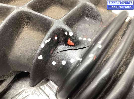 купить Патрубок воздушного фильтра на Audi 100 100 C3 1982-1991