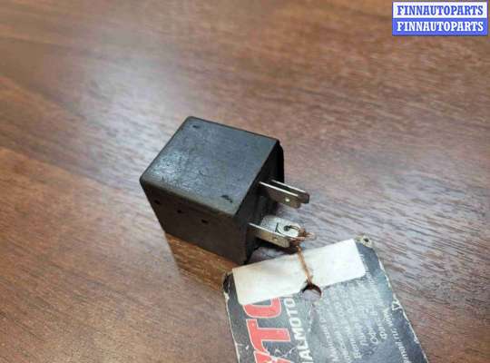 Реле (прочие) AU1554953 на Audi 100 100 C3 1982-1991