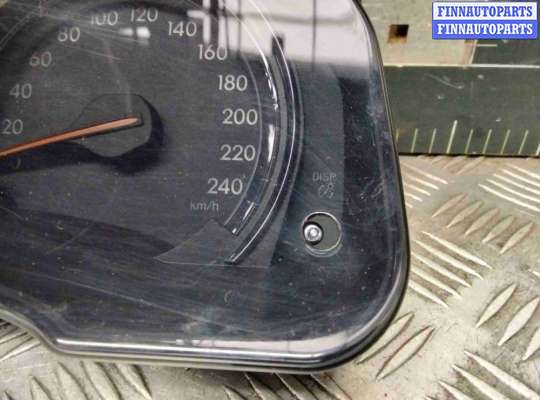 Щиток приборов на Toyota Avensis III (T270)