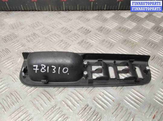 Ручка двери внутренняя на Volkswagen Golf IV (1J)