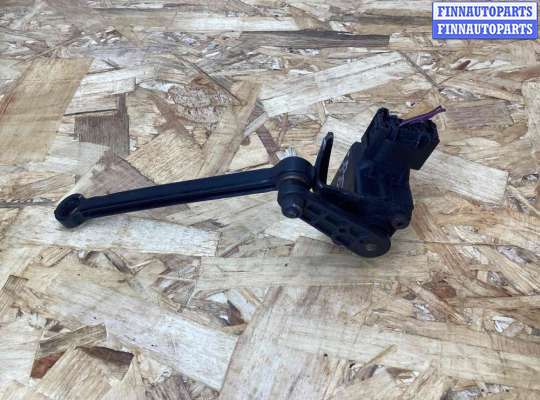 купить Датчик положения кузова на Volkswagen Passat Passat B5+ (3B) 2000-2005 рестайлинг