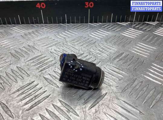 Датчик парктроника на Mercedes-Benz C (W203)