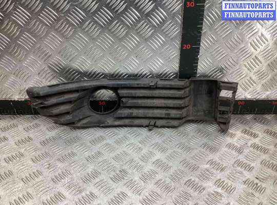 купить Заглушка (решетка) в бампер передний на Volkswagen Passat Passat B5+ (3B) 2000-2005 рестайлинг