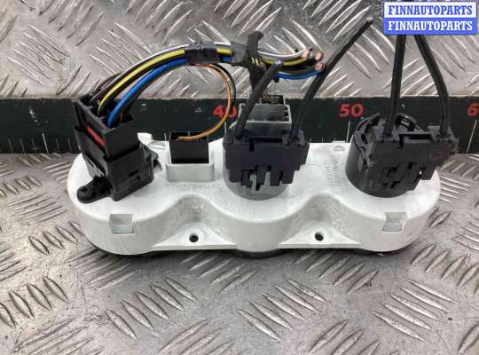 Блок управления печкой на Ford Transit / Tourneo Connect I
