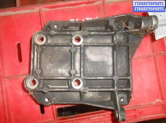 купить Кронштейн компрессора кондиционера на Opel Omega B 1994-1999