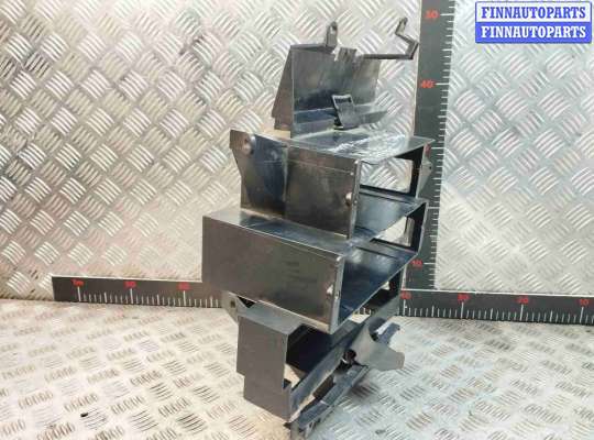 купить Кронштейн салона на Volkswagen Passat Passat B5+ (3B) 2000-2005 рестайлинг