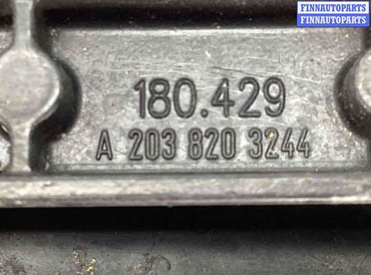 купить Щеткодержатель (поводок стеклоочистителя, дворник) на Mercedes C C (W203) 2000-2004