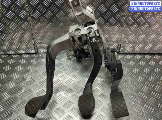 купить Узел педальный (блок педалей) на Volkswagen Passat Passat B5+ (3B) 2000-2005 рестайлинг
