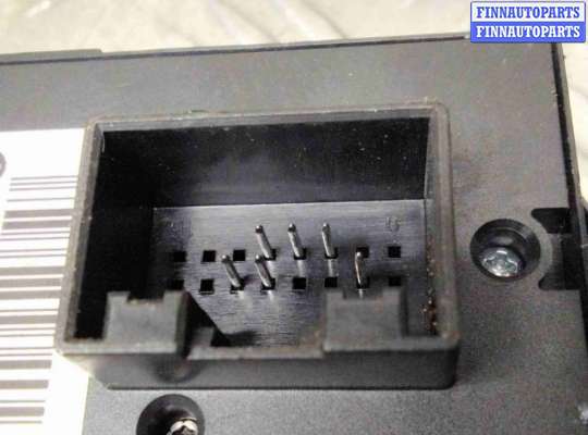 Блок управления стеклоподъёмниками на Skoda Fabia I (6Y)