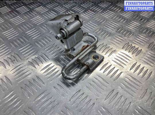 Купить Петля двери передней левой на Audi A4 A4 B6 (8EC, 8E5) 2000-2004 Петля двери передней левой AU1774352 на Audi A4 A4 B6 (8EC, 8E5) 2000-2004