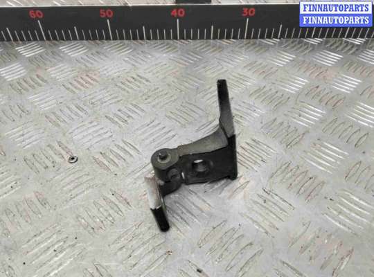 купить Петля двери передней правой на Volkswagen Polo Polo III (6N/6K) 1994-2002