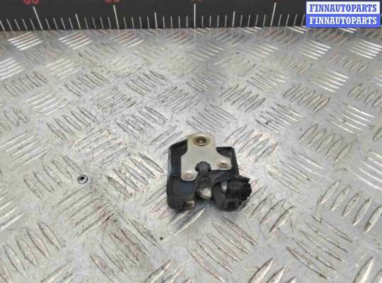 Замок капота на BMW 5 (E34)