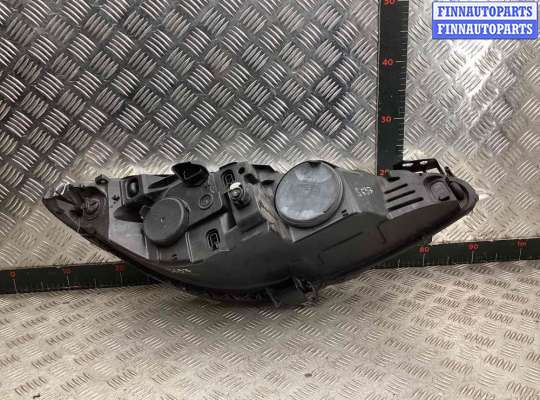 Фара передняя на Peugeot 308 I (T7)