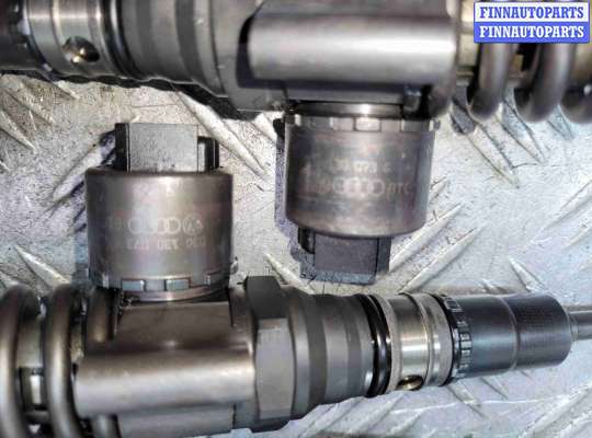 Форсунка топливная на Volkswagen Golf V (1K)