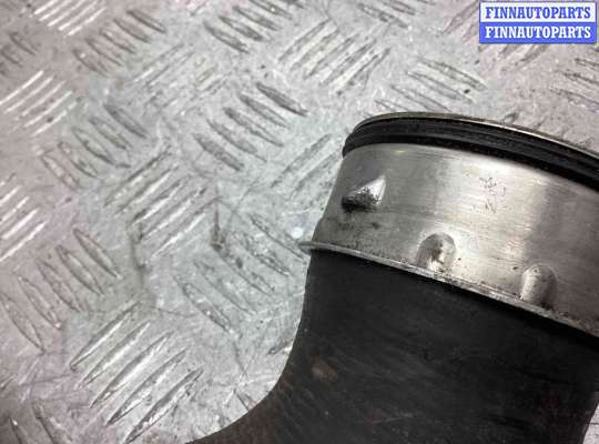 купить Патрубок интеркулера на Mercedes C C (W203) 2000-2004