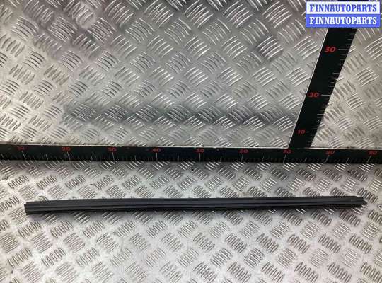 купить Уплотнитель стекла двери (бархотка) на Peugeot 308 308 (T7) 2007-2015