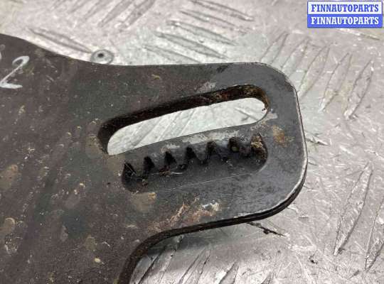 купить Кронштейн гидроусилителя на Volkswagen Golf Golf III (1H) 1991-1997