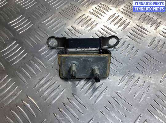 купить Петля крышки багажника на Volvo V50 V50 (MW) 2003-2007