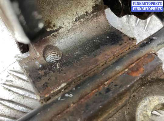 купить Петля двери передней левой на Volkswagen Passat B5 (3B) 1996-2000