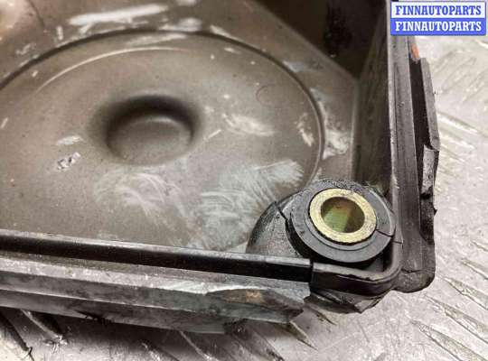 Кожух (крышка) ремня ГРМ на Ford Focus I