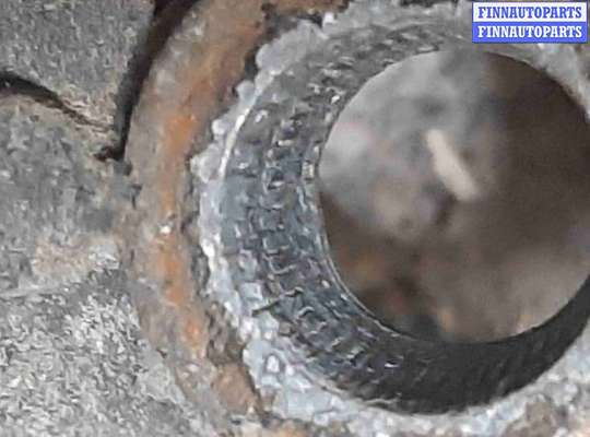 Поводок дворника на Audi A6 (C4)
