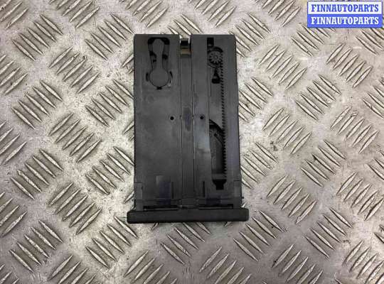 купить Подстаканник на Volkswagen Sharan I (7M) 2003-2010 2-й рестайлинг