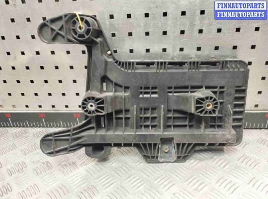 купить Полка аккумулятора на Volkswagen Passat Passat B6 (3C) 2005-2010