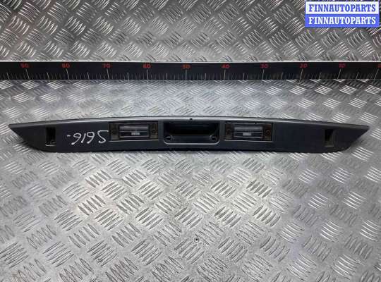 купить Накладка подсветки номера на Chrysler Voyager Voyager IV (RG) 2001-2008