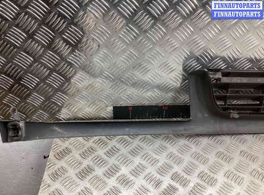 купить Решетка радиатора на Volkswagen Passat Passat B4 (3A) 1993-1997