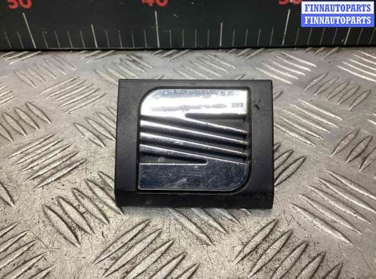 Эмблема ST332105 на Seat Ibiza Ibiza II (6K) 1993-2002