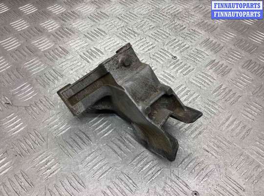 Кронштейн прочее на Peugeot 406