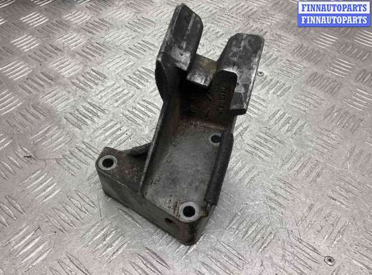 Кронштейн прочее на Peugeot 406