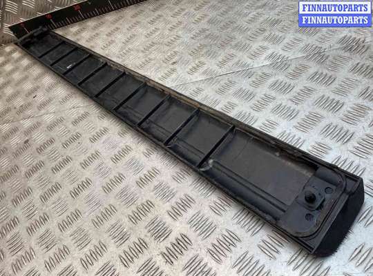 купить Молдинг двери передней левой на Audi 100 100 C3 1982-1991