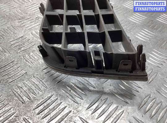 купить Заглушка (решетка) в бампер передний на Audi A6 A6 C5 (4B) 2001-2004 рестайлинг