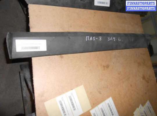 Молдинг двери задней левой VG2451837 на Volkswagen Passat Passat B3 1988-1993